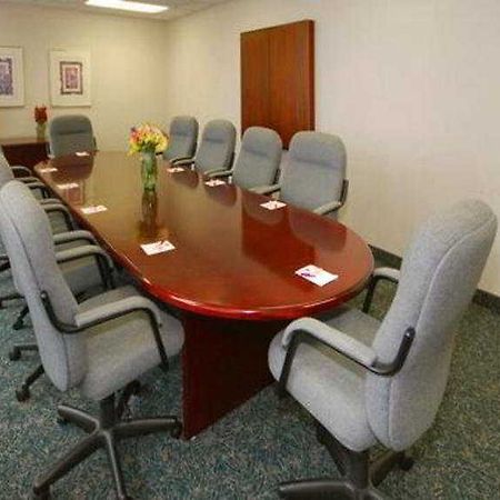 Comfort Suites Airport Columbus Faciliteiten foto