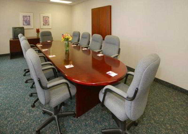 Comfort Suites Airport Columbus Faciliteiten foto