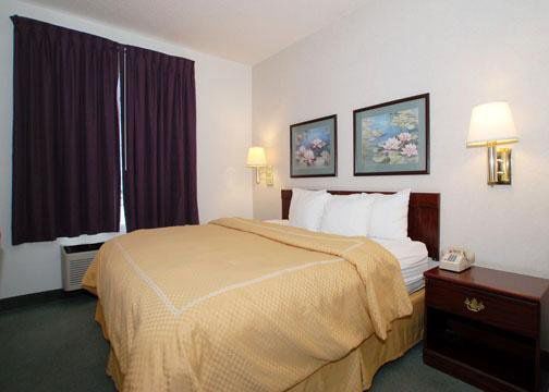 Comfort Suites Airport Columbus Kamer foto